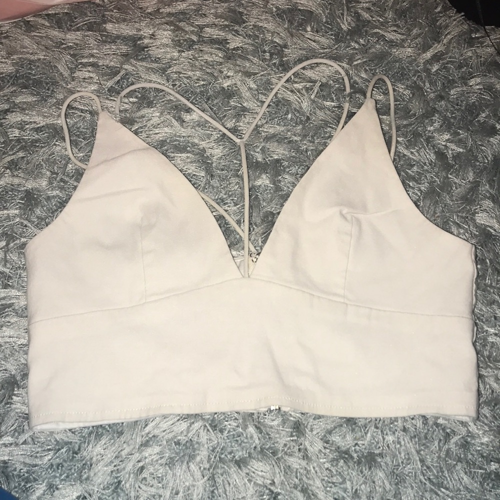 Cute white crop top pre loved worn once